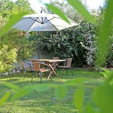 شقة Blue Eyes Žrnovnica